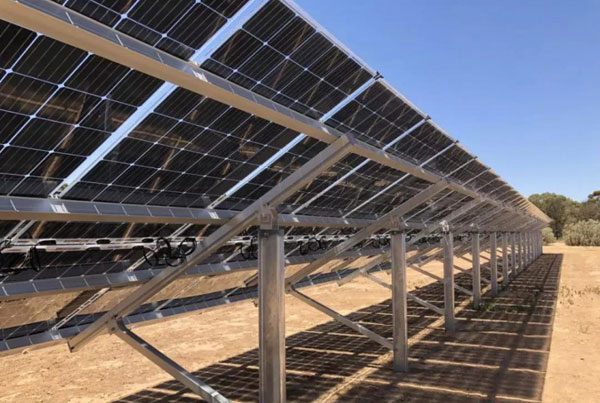 雙面太陽能電池板有什么優勢？發電效率提升多少？