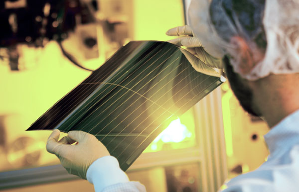 薄膜太陽能電池的類型與發電原理