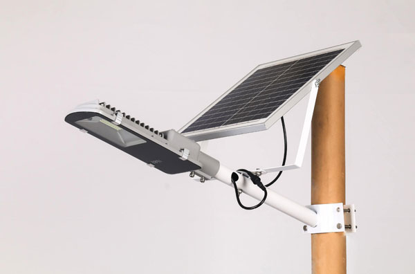 太陽能小路燈有什么優(yōu)勢？太陽能小路燈前景如何？