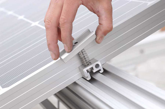 鋁合金光伏支架與鋼支架之間如何選擇？