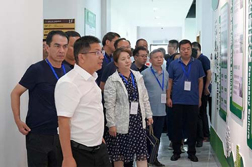 廈門大學 · 新疆綠色低碳發展專題培訓班領導一行蒞臨邁貝特參觀調研