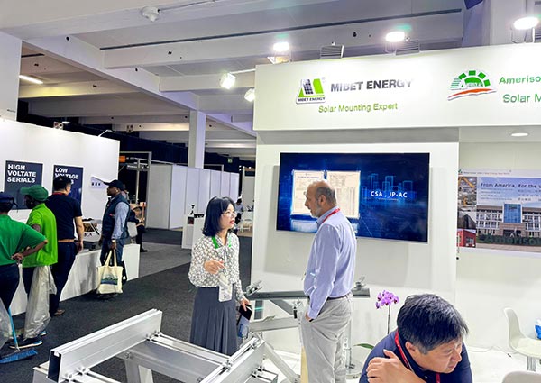 南非展客戶了解產品