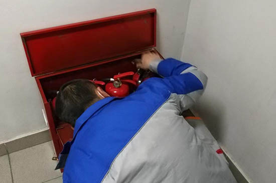 以法規(guī)為綱排查隱患，幫助客戶打造消防合規(guī)維保報告